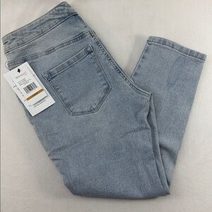 The Skinny Crop Light Blue Women's Mid Rise Pull On Skinny Girl Jeans